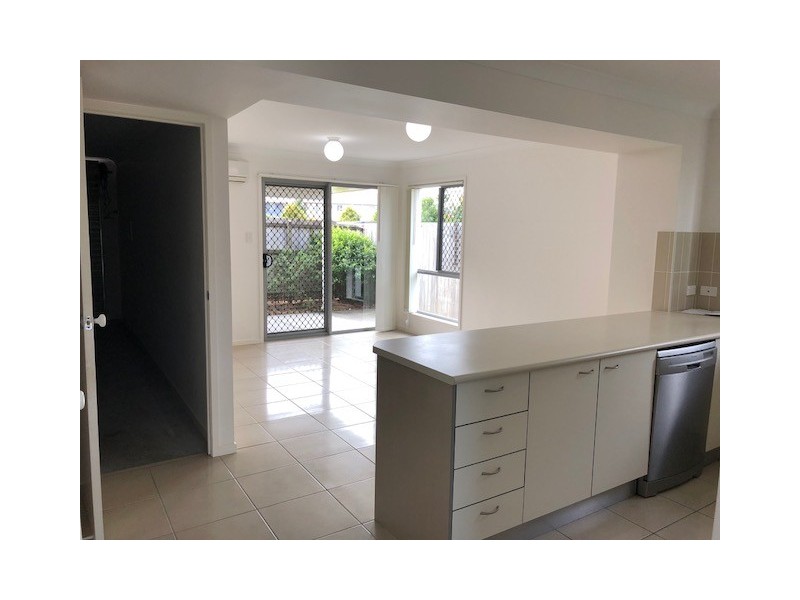 1 McAuley Parade, Pacific Pines QLD 4211