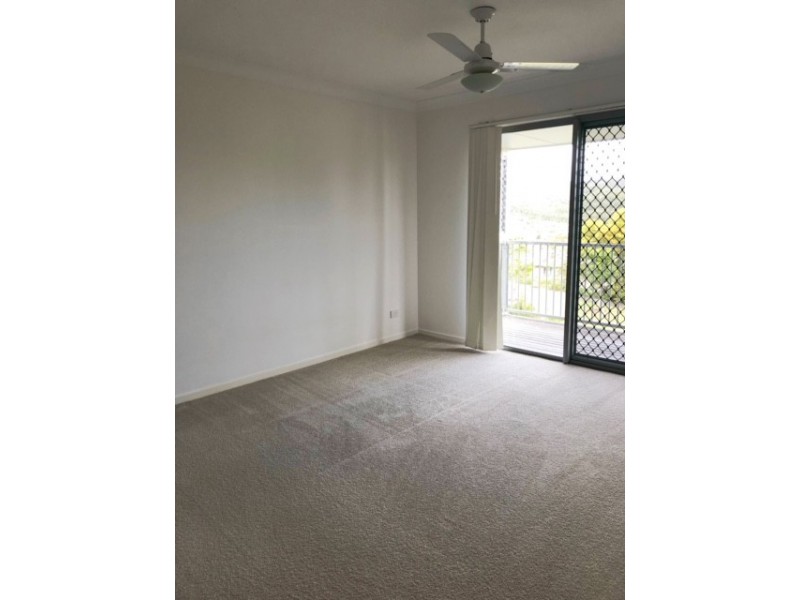 1 McAuley Parade, Pacific Pines QLD 4211