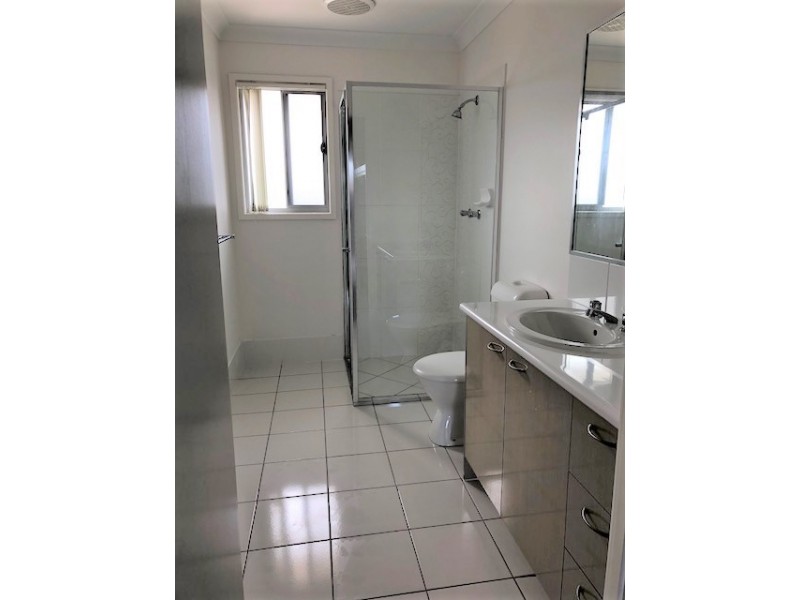 1 McAuley Parade, Pacific Pines QLD 4211