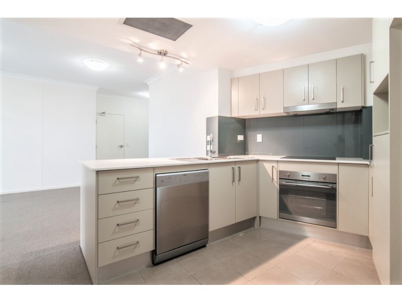 881/51 Playfield Street, Chermside QLD 4032