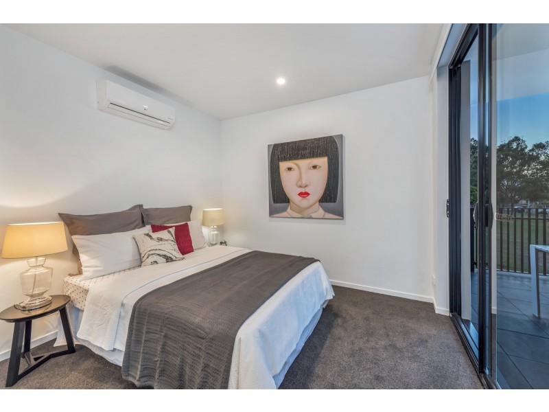 2/37 Norman Drive, Chermside QLD 4032