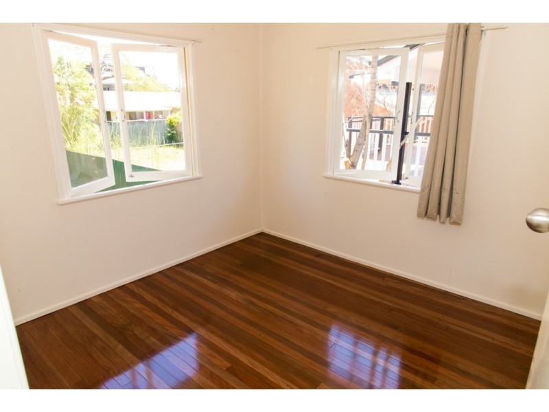 9 Allworth Street, Northgate QLD 4013