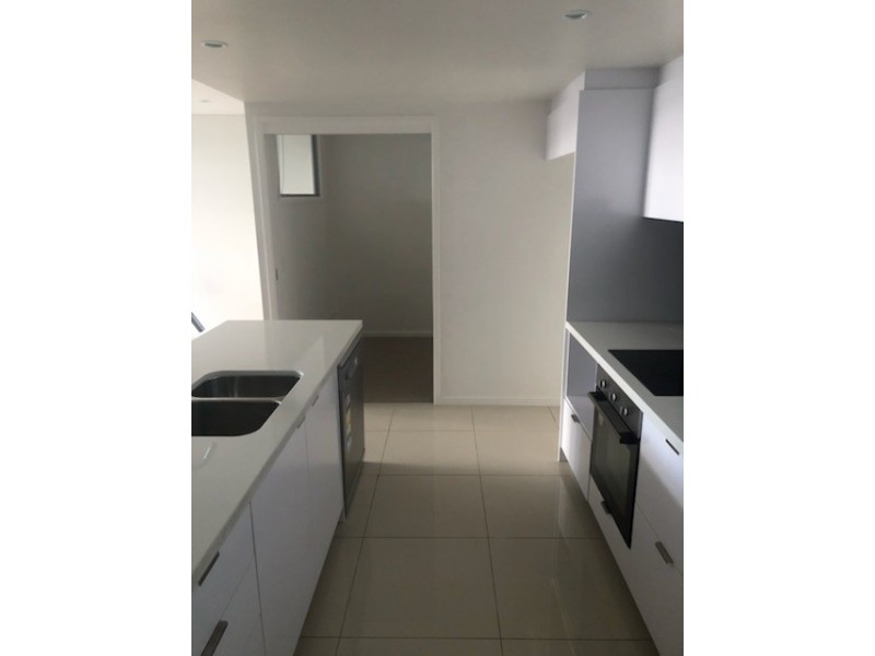 415/33 Lakefront Crescent, Varsity Lakes QLD 4227