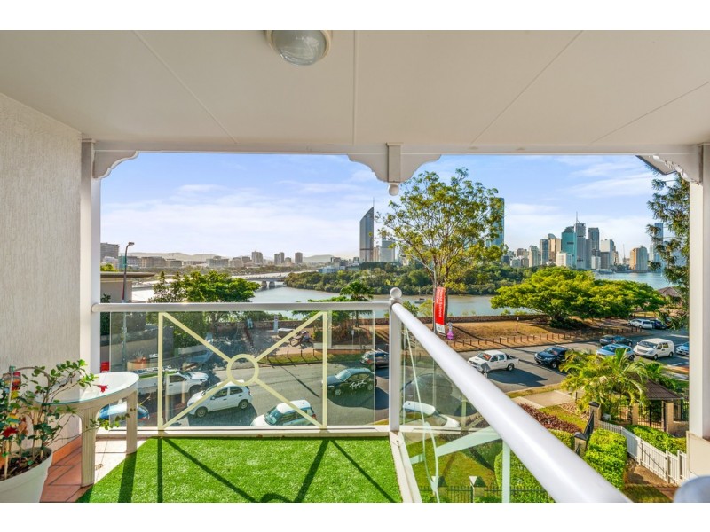41/236 River Terrace, Kangaroo Point QLD 4169