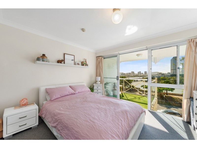 41/236 River Terrace, Kangaroo Point QLD 4169