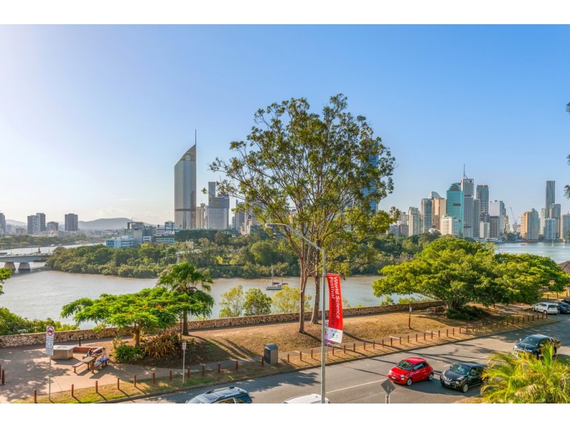41/236 River Terrace, Kangaroo Point QLD 4169