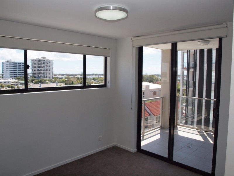 43 Lenneberg St, Southport QLD 4215
