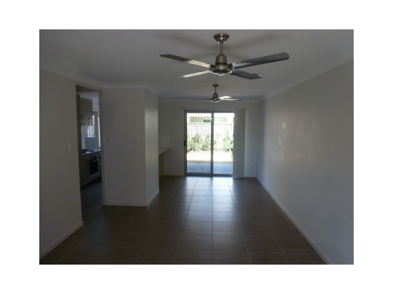 18/86 Carselgrove Ave, Fitzgibbon QLD 4018