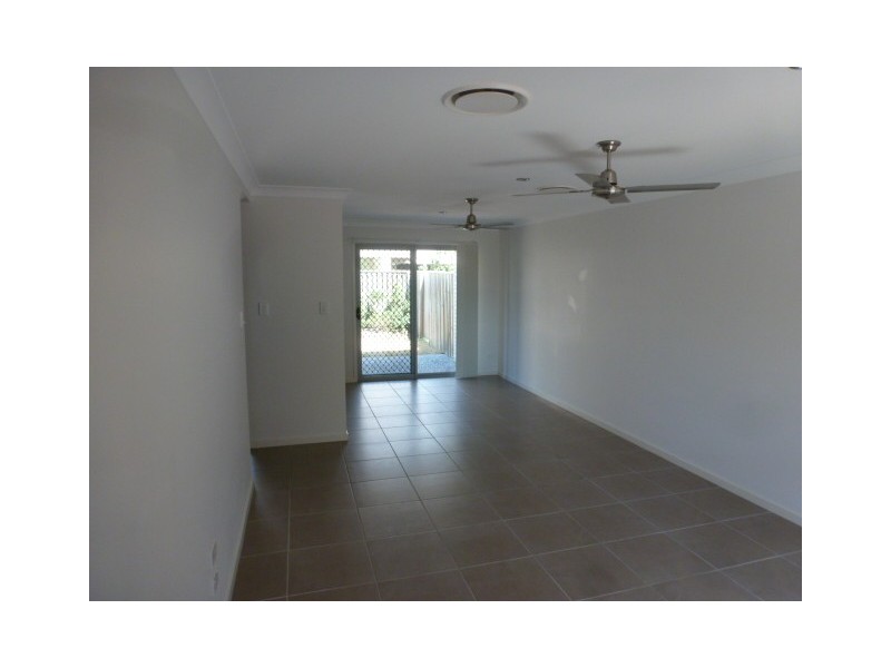 18/86 Carselgrove Ave, Fitzgibbon QLD 4018