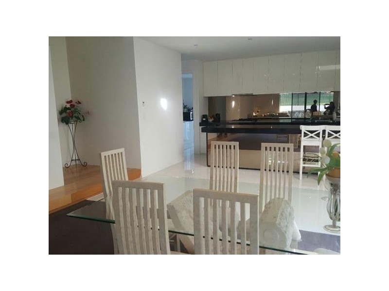 10013 The Boulevarde Lane, Benowa QLD 4217
