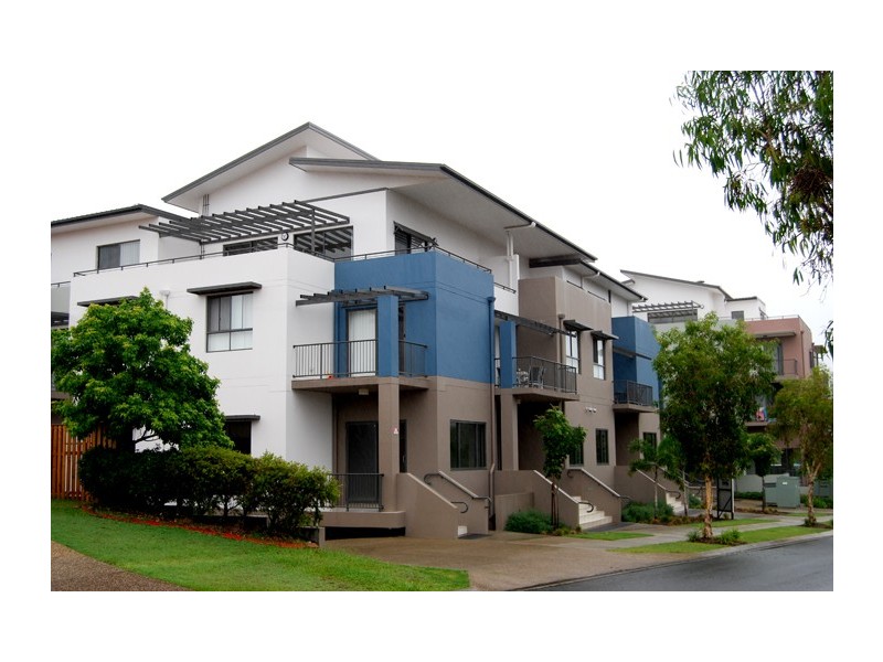 23/1 Acacia court, Robina QLD 4226