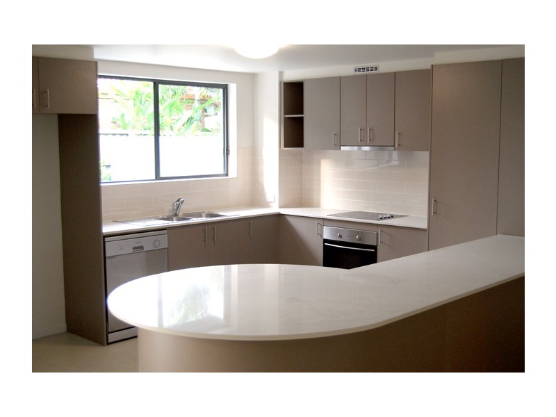 23/1 Acacia court, Robina QLD 4226