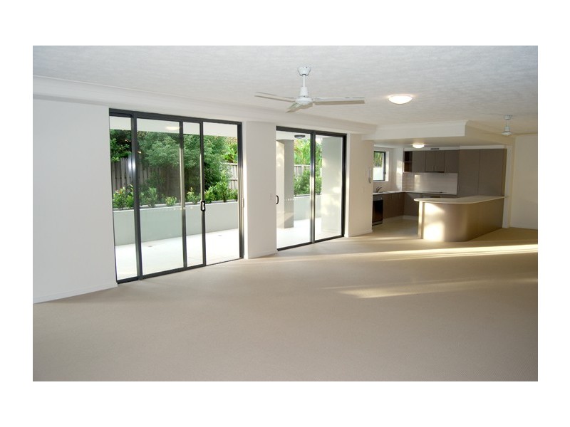 23/1 Acacia court, Robina QLD 4226