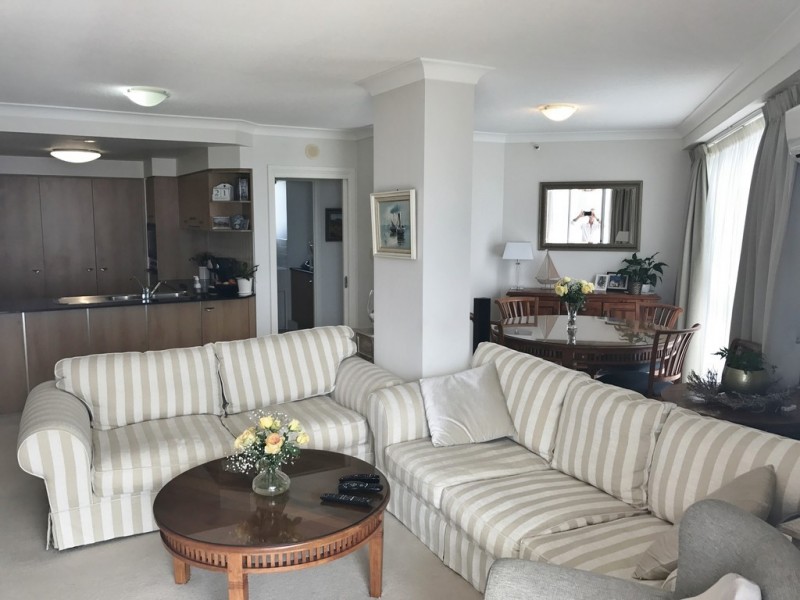 2121/2633 Gold Coast Highway, Broadbeach QLD 4218