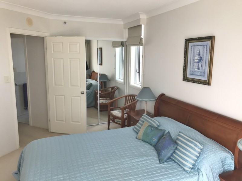 2121/2633 Gold Coast Highway, Broadbeach QLD 4218