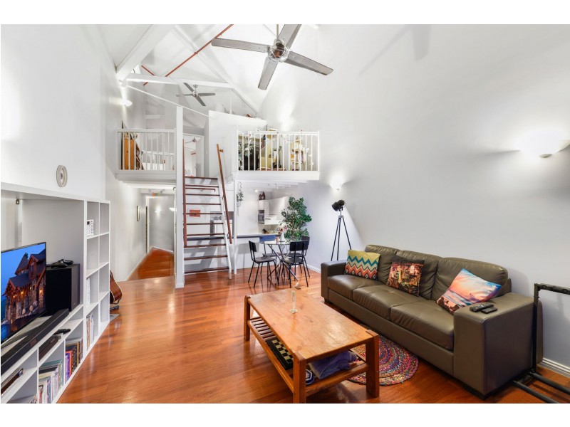 61/241 Arthur St, Teneriffe QLD 4005