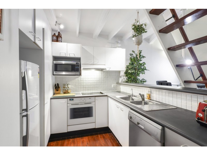 61/241 Arthur St, Teneriffe QLD 4005