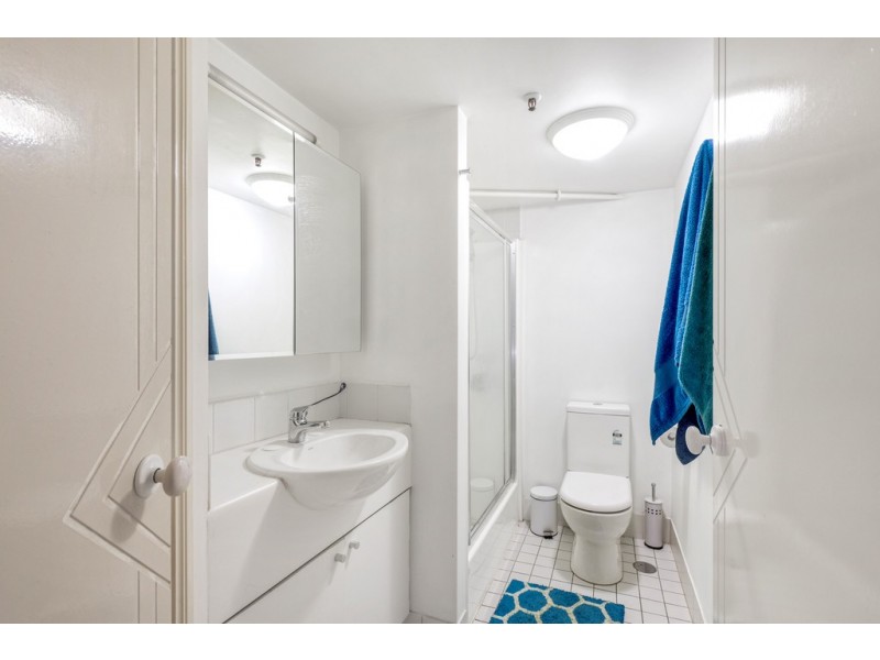 61/241 Arthur St, Teneriffe QLD 4005