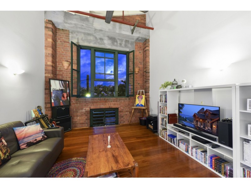 61/241 Arthur St, Teneriffe QLD 4005