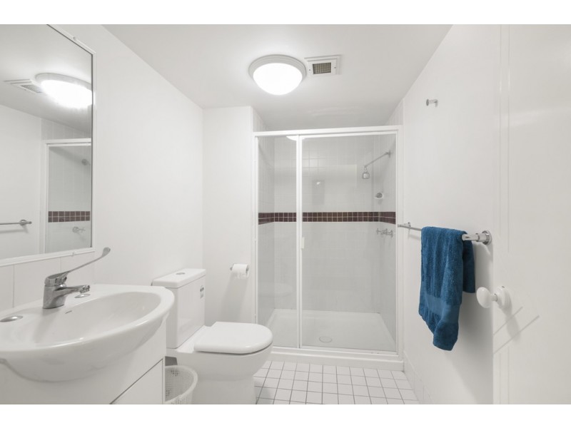 61/241 Arthur St, Teneriffe QLD 4005