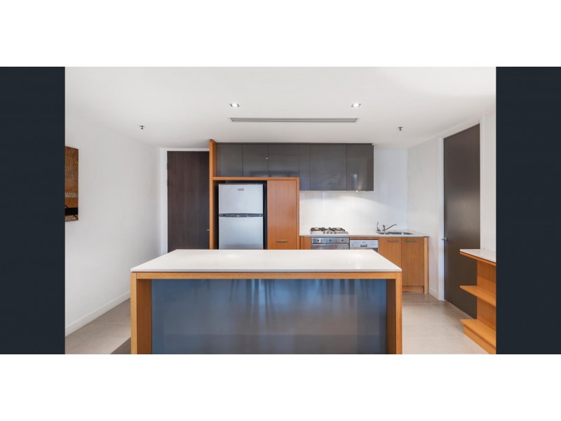 37 Harbour Rd, Hamilton QLD 4007
