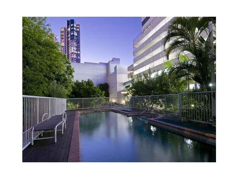 43/30 MARINE PARADE, Southport QLD 4215