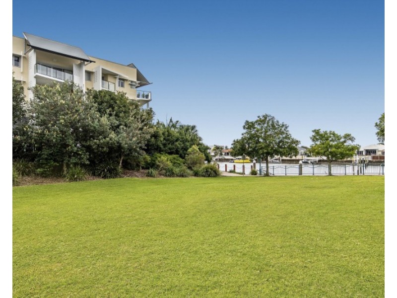 15/57 Grand Parade, Kawana Island QLD 4575