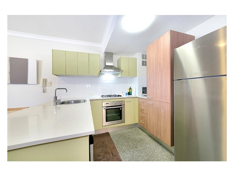 S13 8 Cordelia Street, South Brisbane QLD 4101