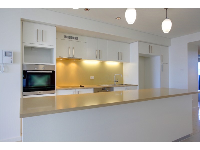 69 Palmer Street, South Townsville QLD 4810