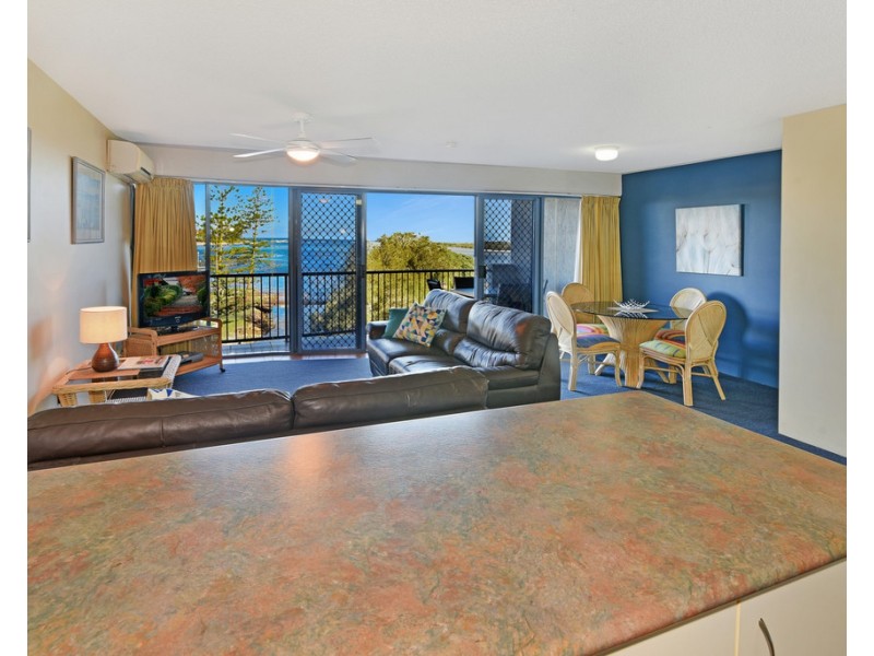 15/3 Landsborough Parade, Golden Beach QLD 4551