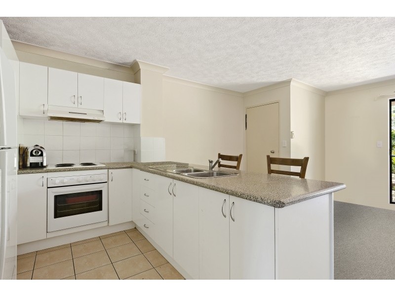 14 Miles, Kirra QLD 4225