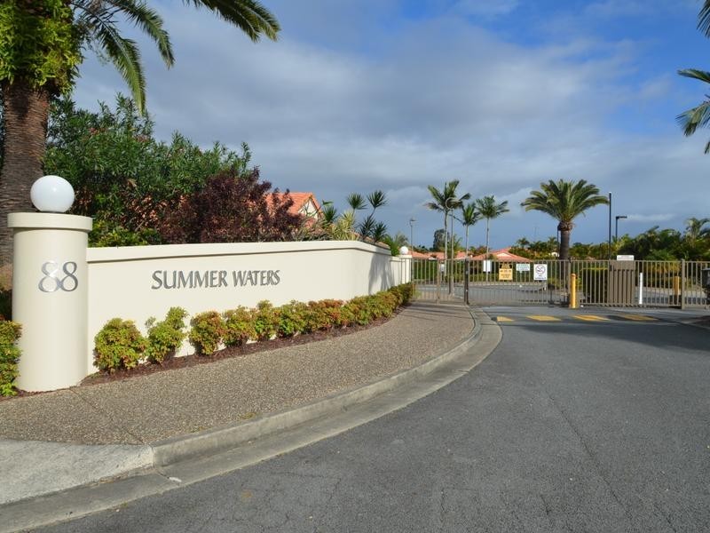 11/88 Cotlew Street East, Southport QLD 4215