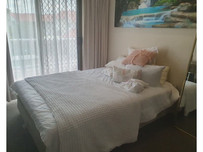 Hope Island QLD 4212