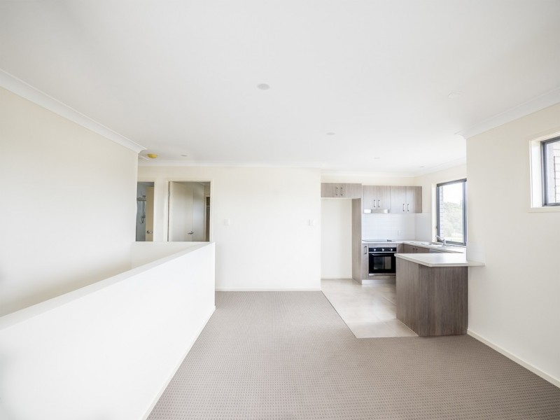 2 Week Rent Free, Kallangur QLD 4503