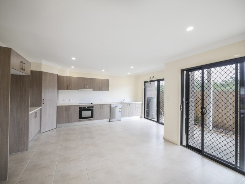 8/165 Ann St, Kallangur QLD 4503