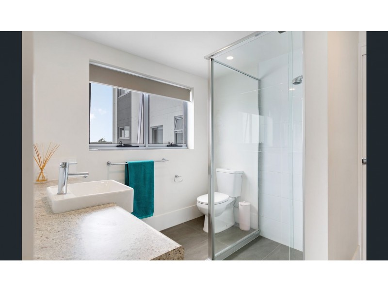 33/ 46 Regatta Blvd, Birtinya QLD 4575