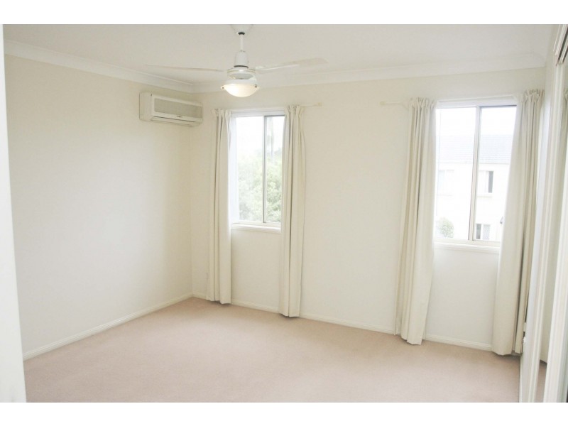 32/10 Chapman Place, Oxley QLD 4075