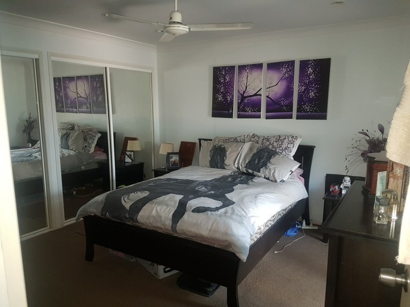 18 Pascali court, Varsity Lakes QLD 4227