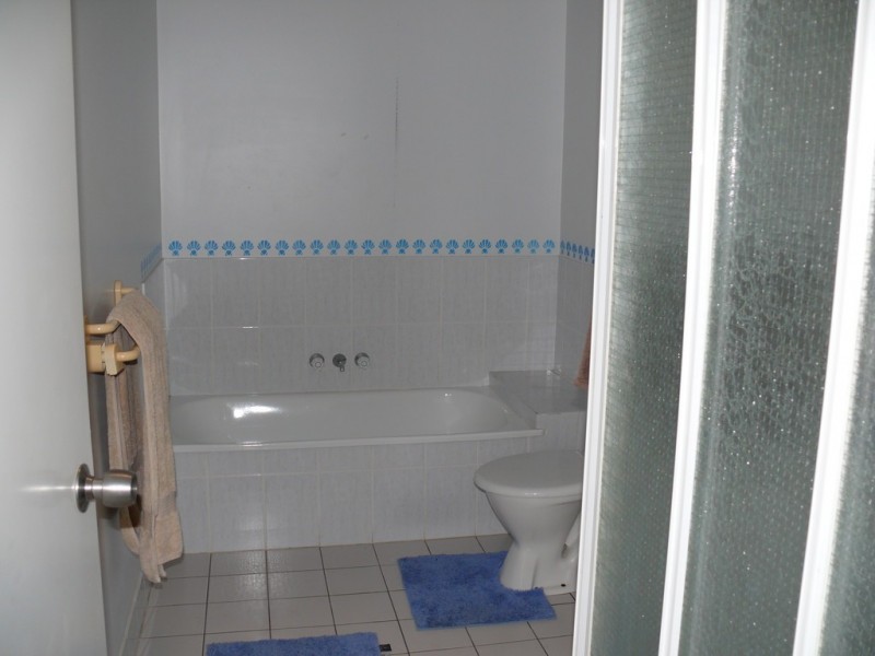 18 Pascali court, Varsity Lakes QLD 4227