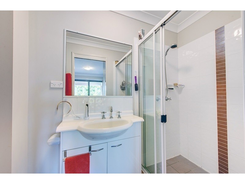 4 Omeo St, Macgregor QLD 4109
