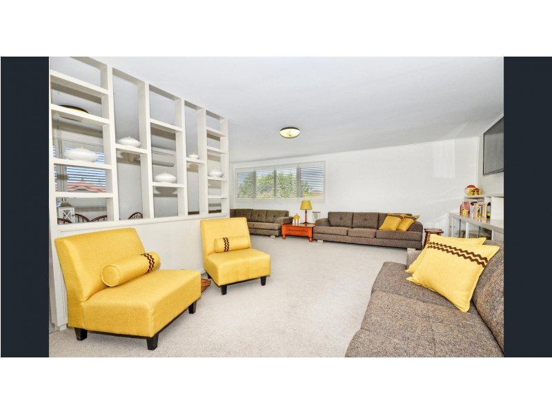 3 Kevdon Street, Golden Beach QLD 4551