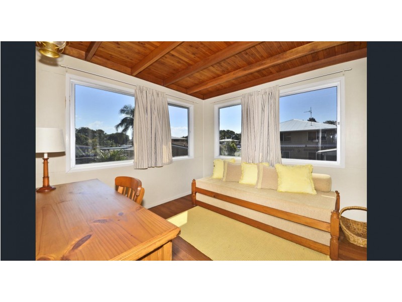 3 Kevdon Street, Golden Beach QLD 4551
