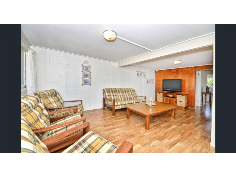 3 Kevdon Street, Golden Beach QLD 4551
