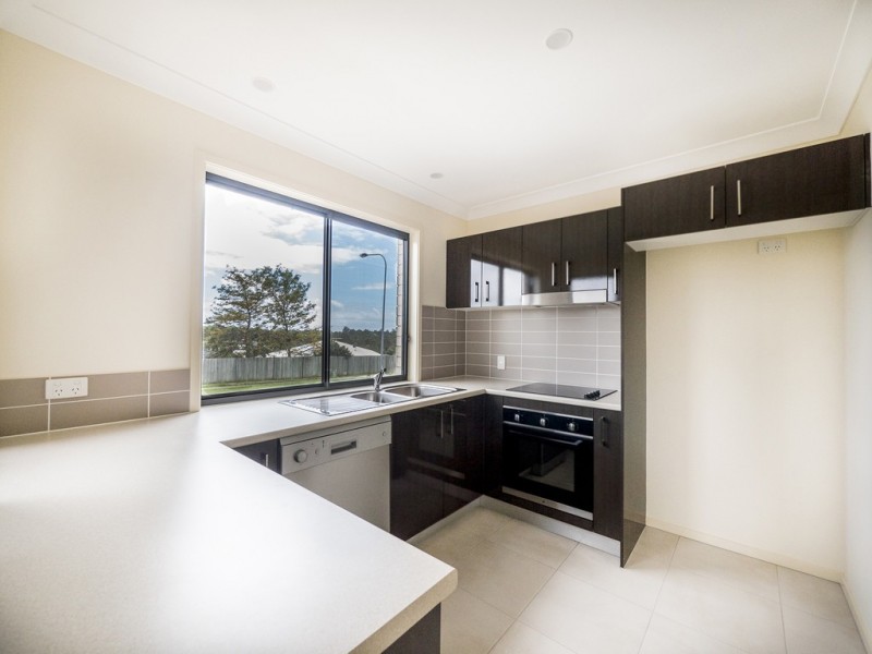 1/165 Ann St, Kallangur QLD 4503