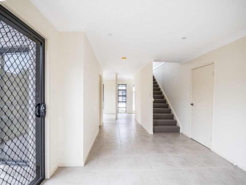 1/165 Ann St, Kallangur QLD 4503