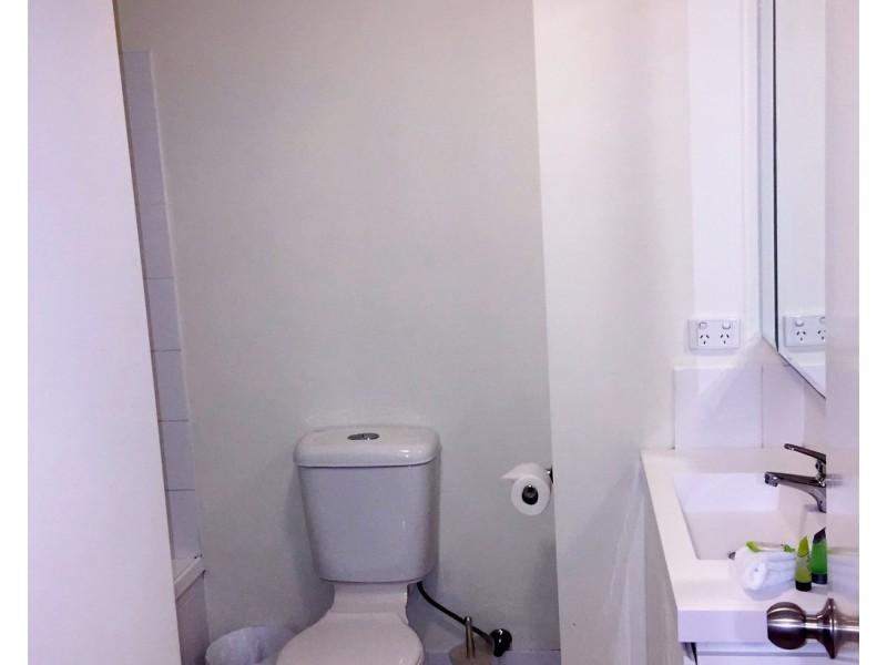 100 Bowen Street, Spring Hill QLD 4000