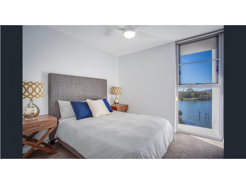 65 Varsity Parade, Varsity Lakes QLD 4227