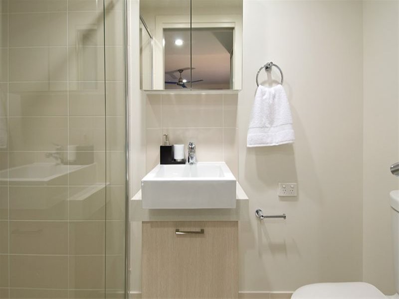 16/221 Sir Fred Schonell Drive, St Lucia QLD 4067