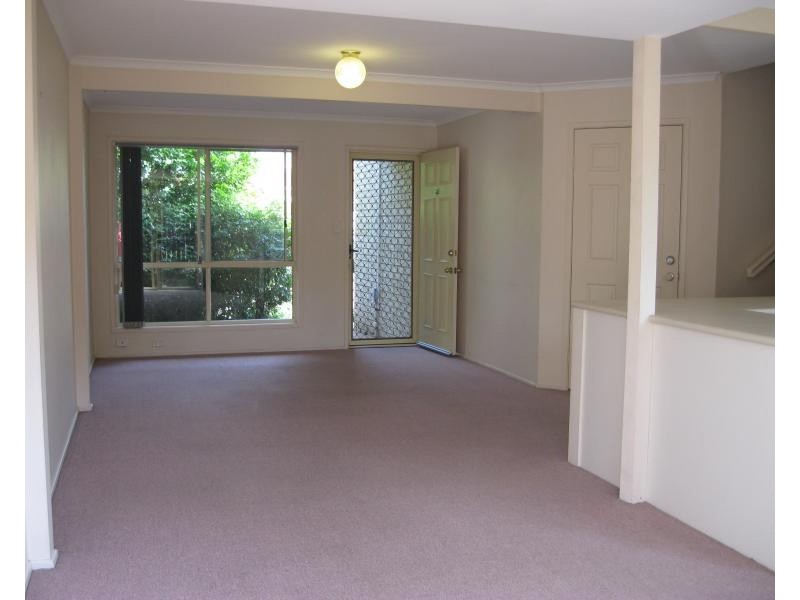 25/7 Oricon Court, Springwood QLD 4127