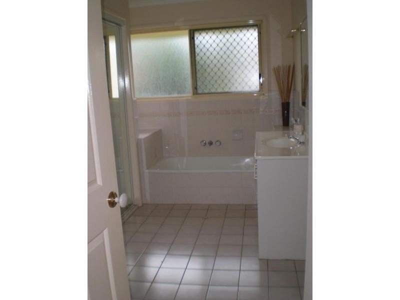 25/7 Oricon Court, Springwood QLD 4127